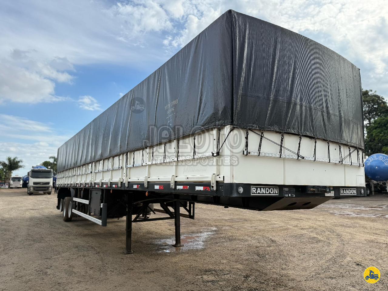 CARRETA SEMI-REBOQUE GRANELEIRO Jaloto Transportes MARINGA PARANÁ PR